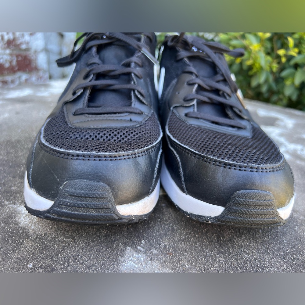 Nike Air Max Excee Womens Sneakers Black/White-Dark Grey Size 11 CD4165-001 - Picture 5 of 16